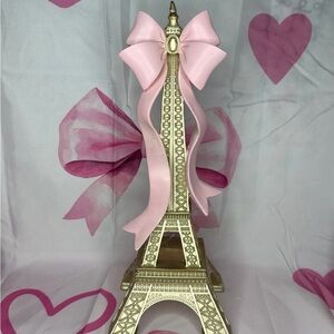 New Beautiful Eiffel Tower with Light Pink Bow